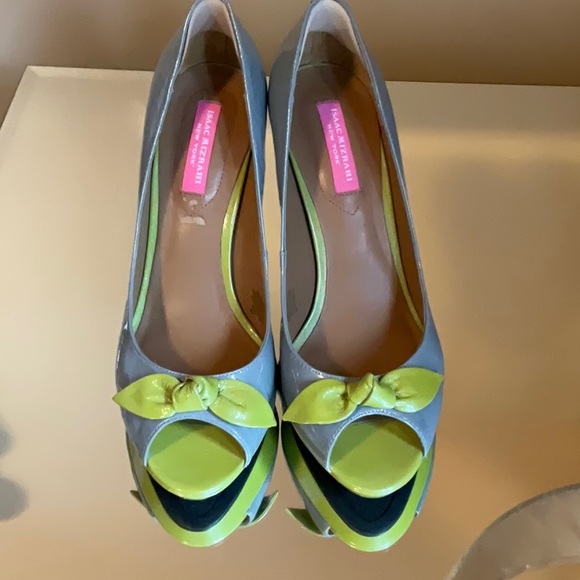Iasaac Mizrahi peep toe shoes - Picture 2 of 5